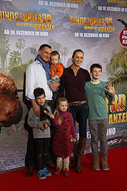 Renata Kochta mit Familie (©Foto:Martin Schmitz)